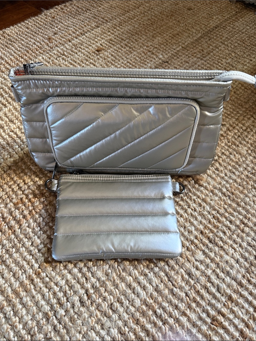 ⚜️ THINK ROLYN CROSSBODY BUM BAG W/ EXTRA POUCH METALLIC SILVER/ORANGE LINING ⚜️